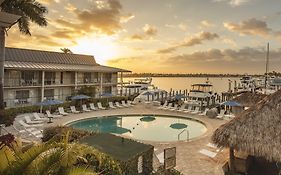 Cove Inn On Naples Bay